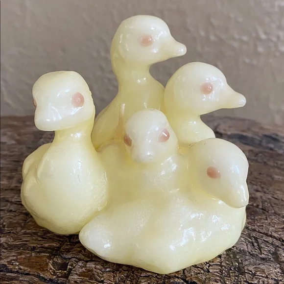 🐤Vintage🐤Baby Ducklings Candle - Picture 3 of 8
